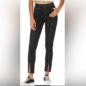 Levi's 721 High-Rise Black Skinny Jeans with Slit size 29 NWT